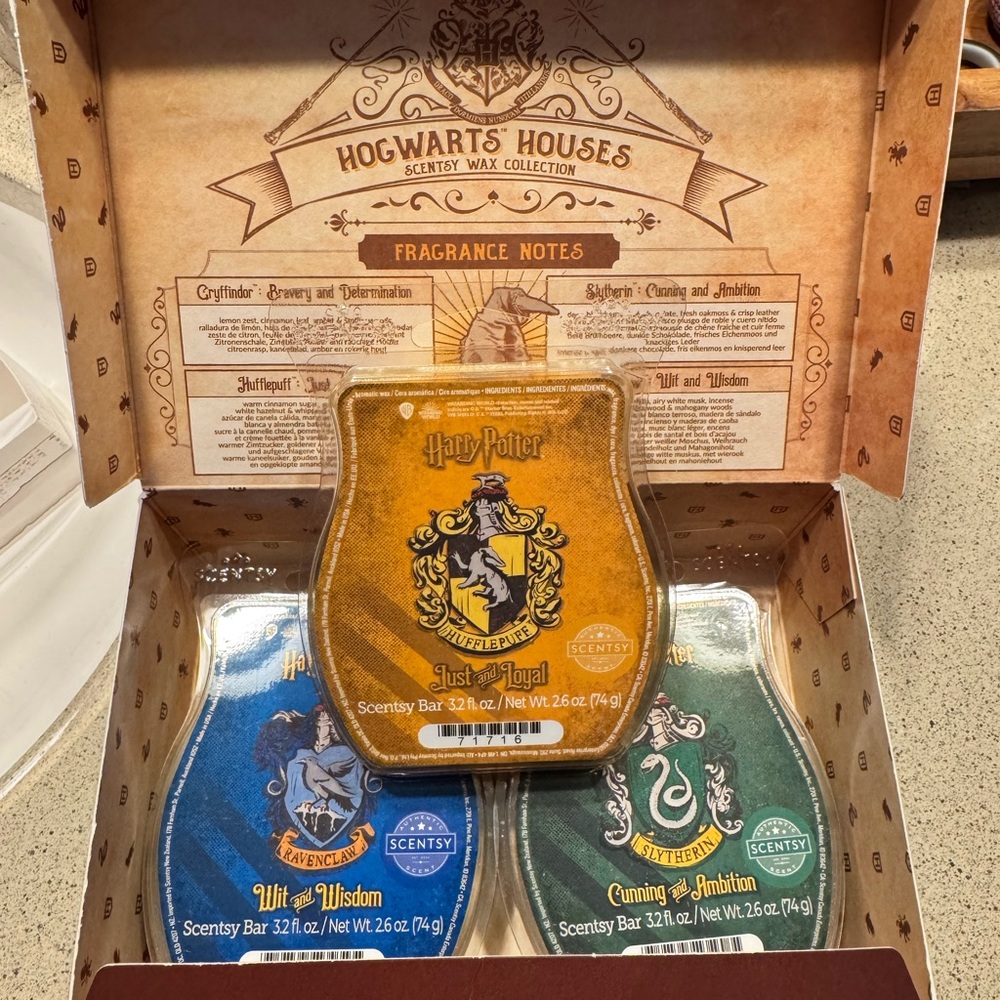 Hogwarts House Scentsy Wax Collection
